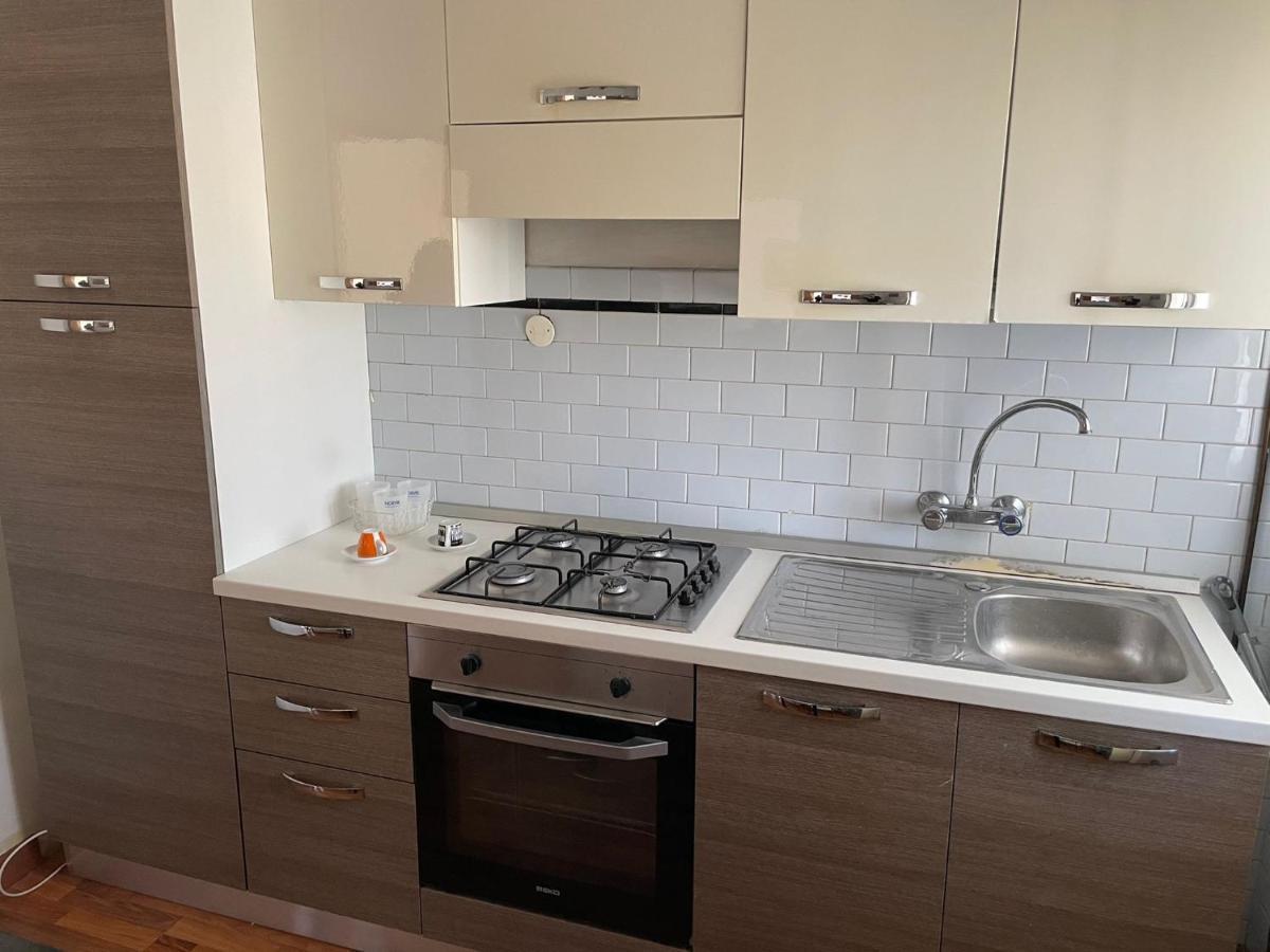 Casa Vacanze Stazione เปสการา ภายนอก รูปภาพ